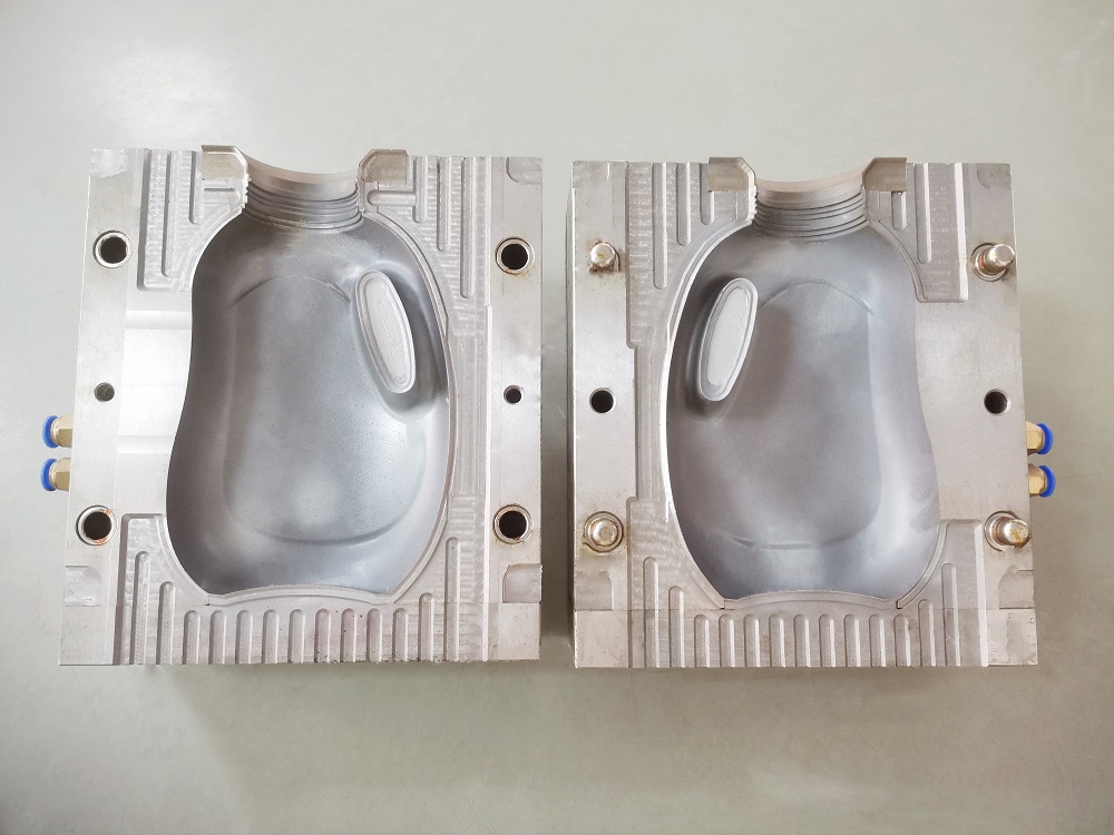 Plastic bottles built to your brief
