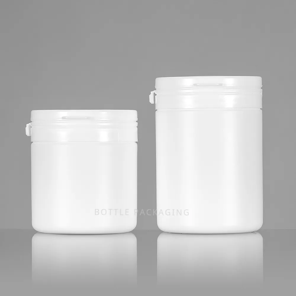Plastic jars with lids for creams